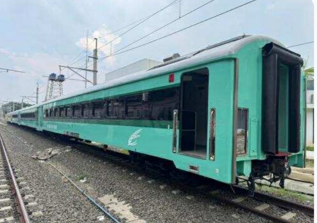 KAI Operasikan Kereta Khusus Petani dan Pedagang