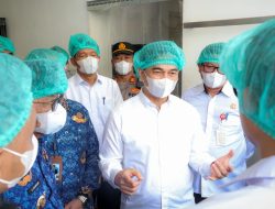 Wagub Dimyati Tinjau SPPG di Tangerang, Pastikan Layanan Makan Gizi Berjalan Optimal