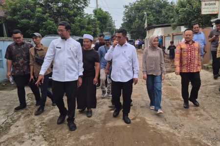 Pemprov Banten Percepat Perbaikan Jalan Menuju Destinasi Wisata Jelang Libur Nataru