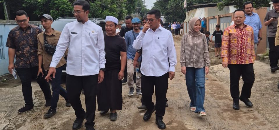 Pemprov Banten Percepat Perbaikan Jalan Menuju Destinasi Wisata Jelang Libur Nataru