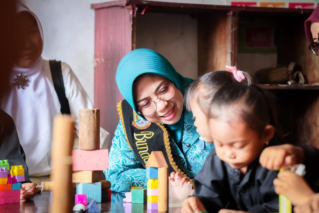 Bunda PAUD Tinawati Andra Soni Pastikan Layanan Pendidikan Anak Optimal di Kota Serang