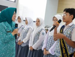 Kick-Off PKK Mengajar, Tinawati Andra Soni Ajak Siswa Berani Bersuara dan Asah Bakat