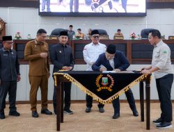 Wagub Dimyati Hadiri Paripurna DPRD, Pemprov Banten Apresiasi Pembahasan Dua Raperda Strategis