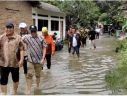 Banjir Melanda Sejumlah Pemukiman di Kota Serang, Budi Rustandi Terjun ke Lokasi
