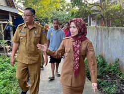 Bupati Serang Tinjau Lokasi Longsor di Kecamatan Cikeusal, Puluhan Rumah Warga Terdampak.