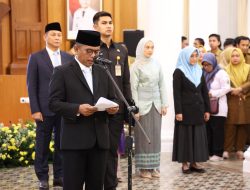 Lantik 10 Pejabat Pemprov Banten, Gubernur Andra Soni Terapkan Manajemen Talenta Berbasis Kinerja