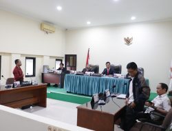 Pemohon Rudi Marah, Sidang Kasus Kades Tanah Merah di KI Banten Molor Lagi