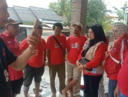 DPC PDI Perjuangan Pandeglang Salurkan Bantuan Bagi Korban Banjir di Kecamatan Panimbang