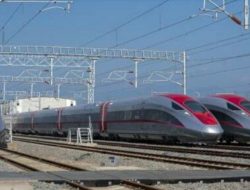 Penumpang WNA Whoosh Alami Lonjakan, Malaysia Terbanyak