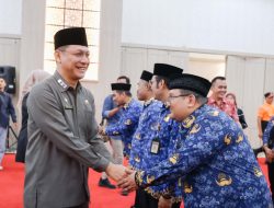 Lantik 37 Pejabat Fungsional, Sekda Deden Apriandhi Pesan ASN Harus Inovatif dan Adaptif