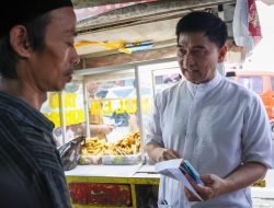Safari Ramadan Wagub Dimyati di Pandeglang, Borong Gorengan Pedagang Kecil
