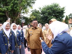 Orang Tua dan Siswa Apresiasi Program Sekolah Gratis yang Digagas Gubernur Andra Soni