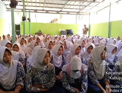 SMPN 1 Gunung Sari Santuni 52 Anak Yatim dalam Rangka Pesantren Ramadhan 1447 H
