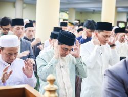 Suasana Idulfitri, Wagub Dimyati Berbaur dengan Masyarakat Pandeglang