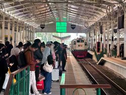 Hari Minggu (H2 Lebaran) Jadi Waktu Terpadat Mobilisasi Penumpang Kereta Api di Daop 5 Purwokerto