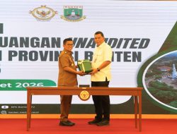 Gubernur Andra Soni Serahkan LKPD ke BPK, Prioritaskan Program Berdampak Bagi Masyarakat