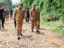 Warga Ciandur Senang Dengar Jalan Desa Mereka Akan Dibangun Lewat Program Bang Andra