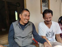 Anggota DPRD Banten Eri Suheri Kunjungi Rumah Warga Rusak Disambar Petir
