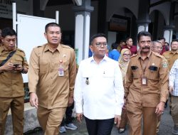 Gubernur ndra Soni Tekankan Transparansi dan Akuntabilitas di SPMB 2026