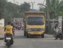 Desak Dishub dan Satpol PP, Warga Citeras Minta Tindak Truk Tanah Langgar Jam Operasional