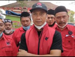 Abu Vulkanik GAK Ganggu Kesehatan, DPC PDIP Kabupaten Pandeglang Bagikan Masker Gratis di Menes